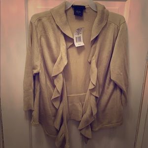 It’s Our Time ruffled 3/4 sleeve crop cardigan